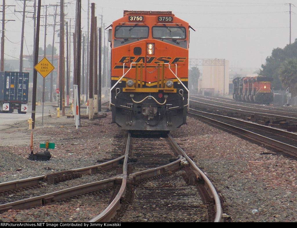 BNSF 3750 